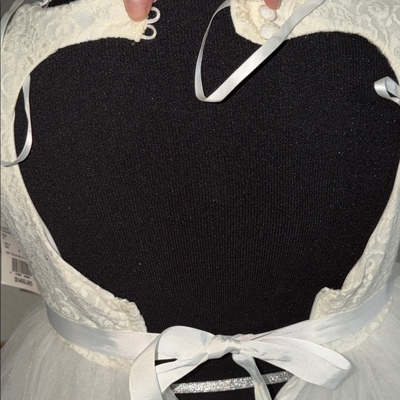 David's Bridal Soft White Flower Girl Dress NWT - Picture 5 of 10